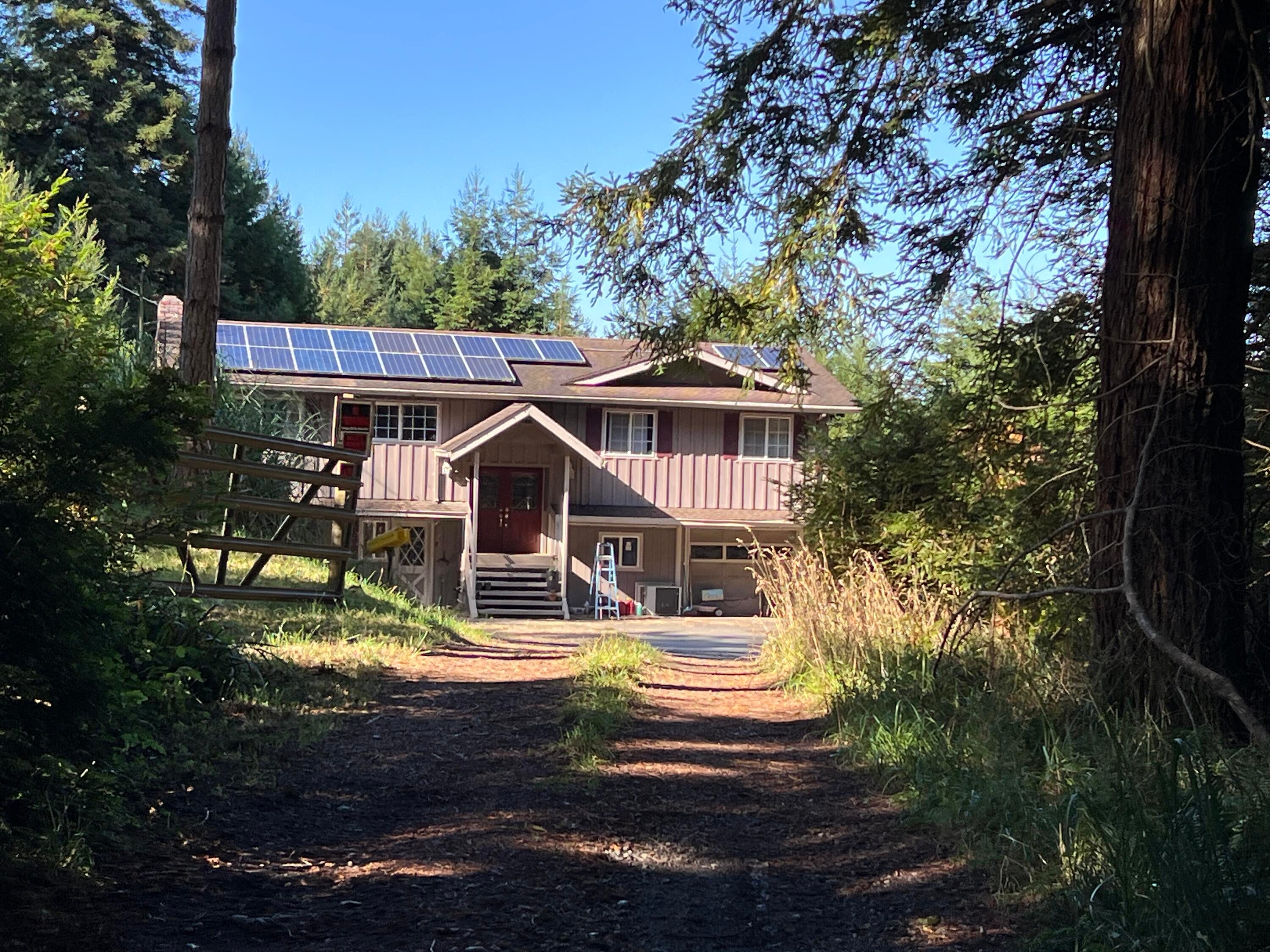 7305 Berta Road — photo