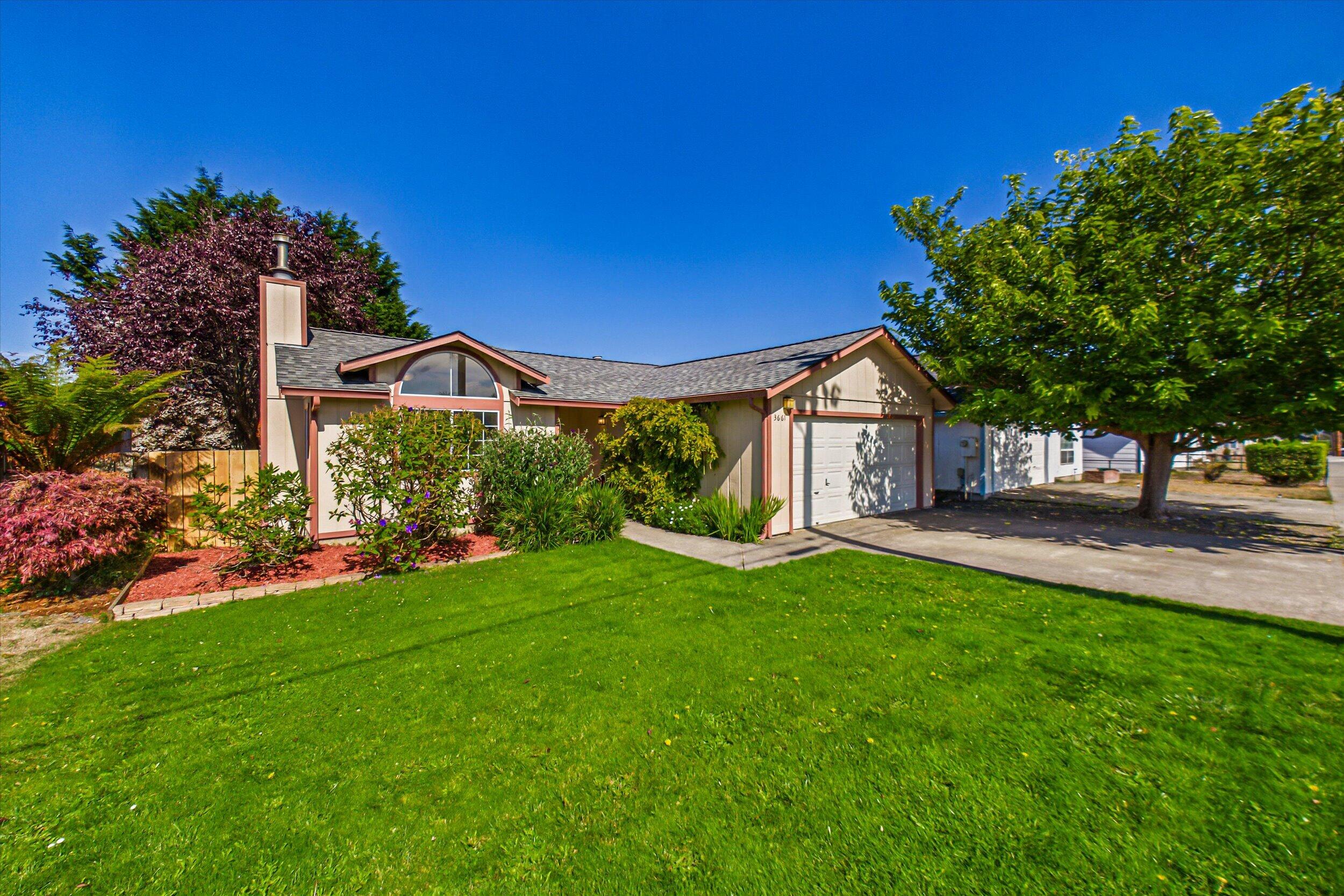 3661 Glenwood Street — photo