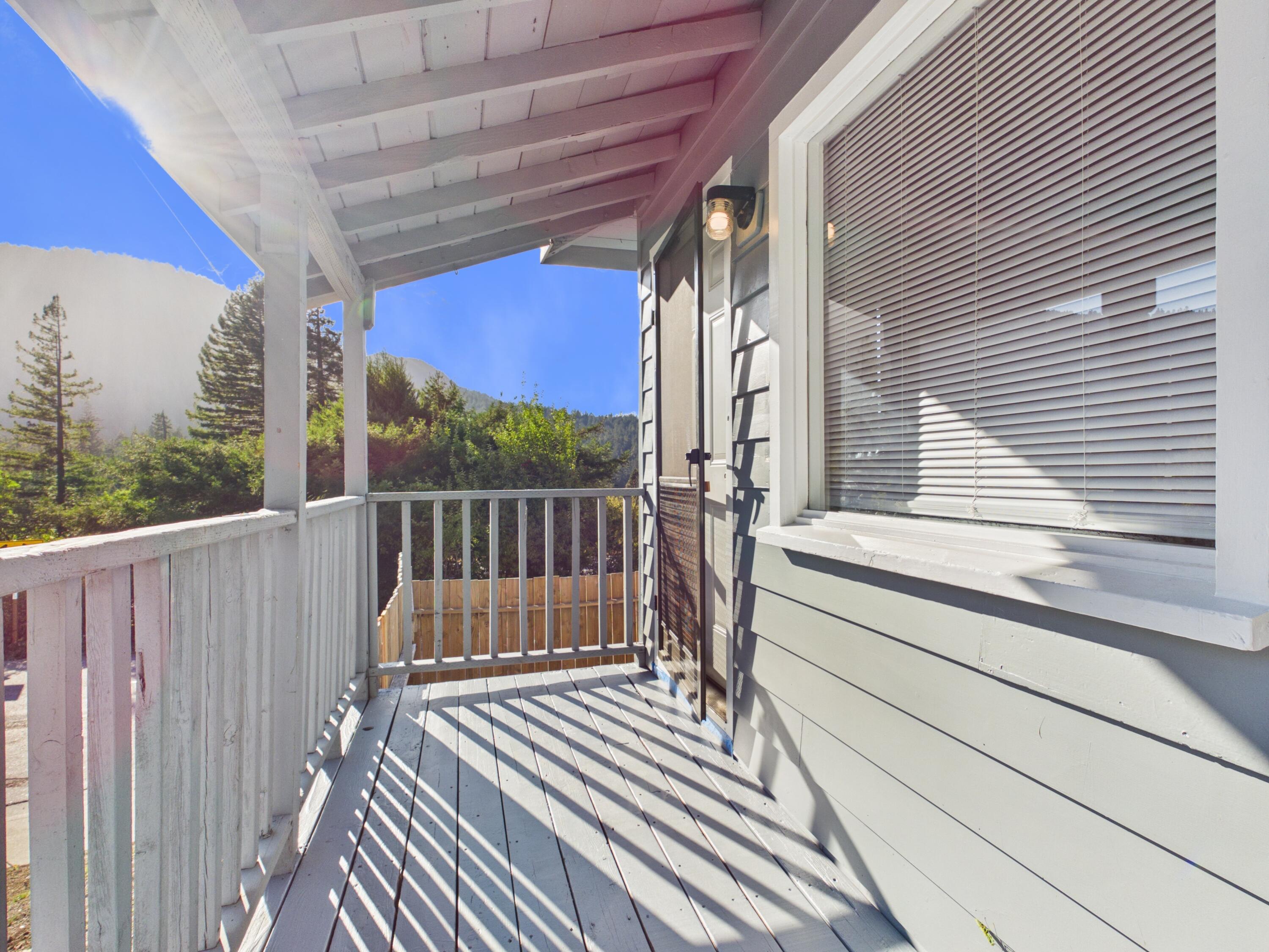 11 Madrone Drive, Weott, CA 95571 — photo 2