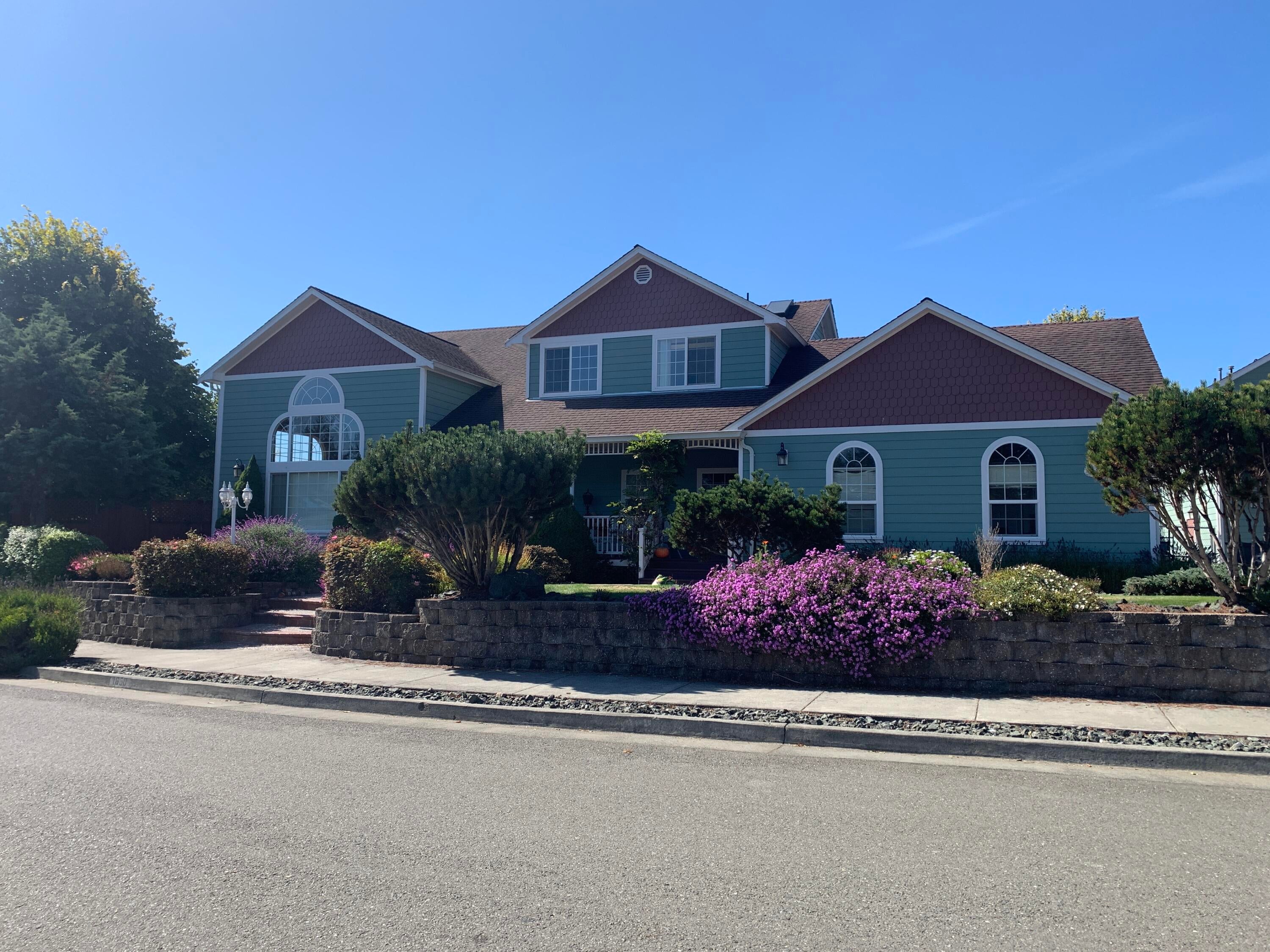 1650 Cardinal Drive — photo