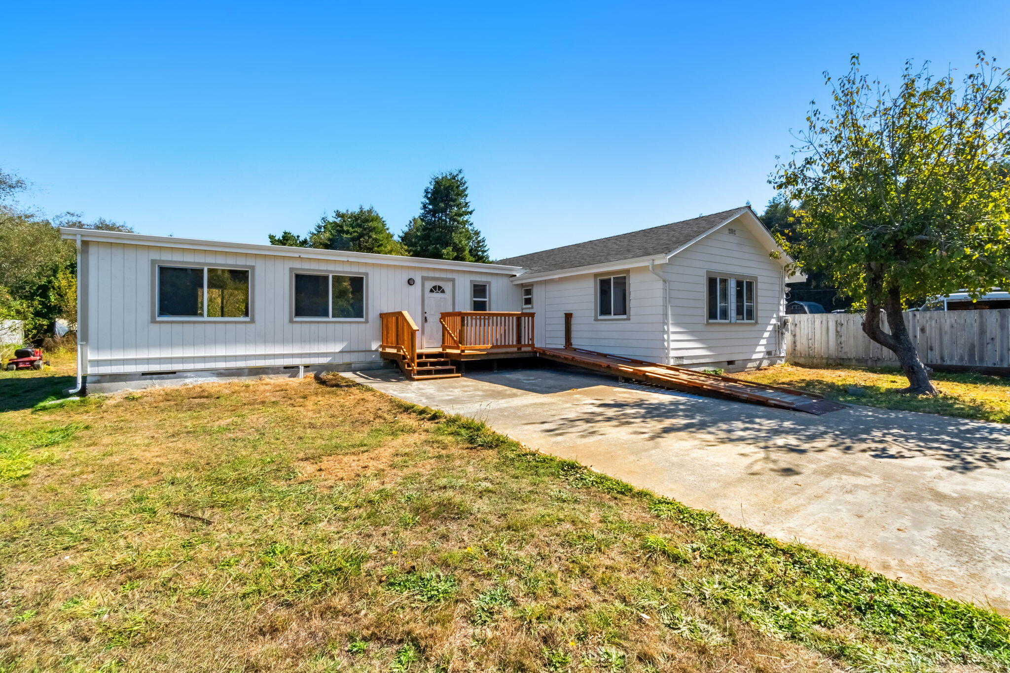 7544 Elk River Court — photo