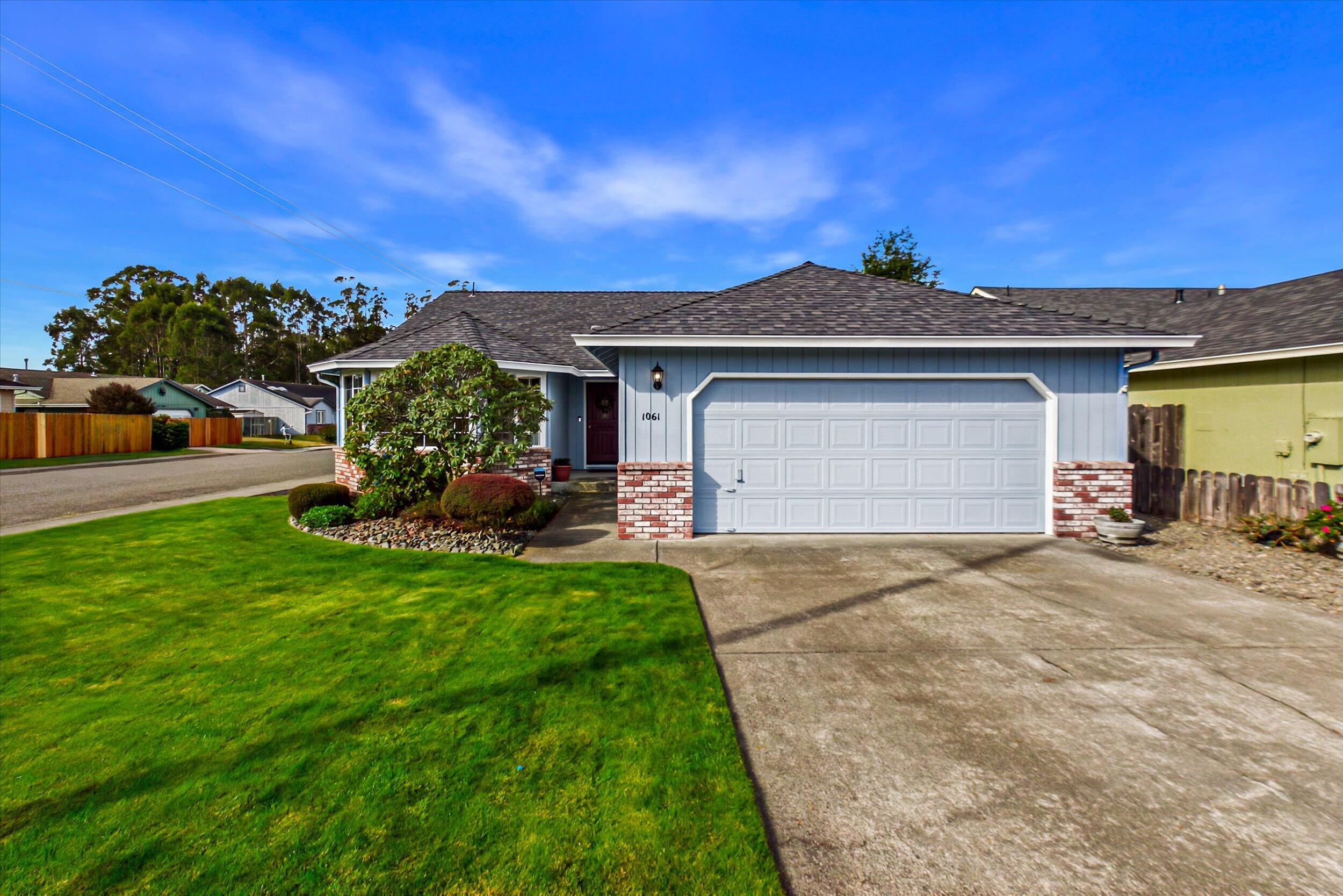 1061 Nelson Way — photo