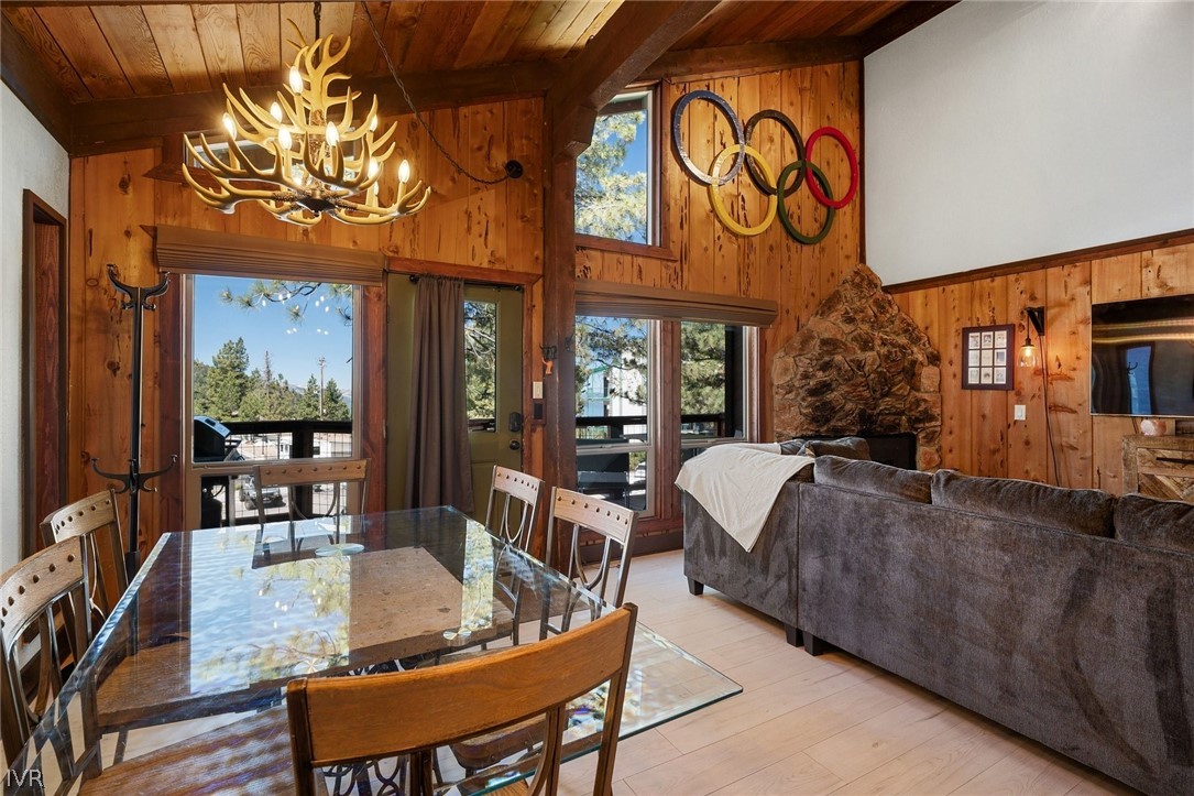315 Olympic Court Unit F — photo