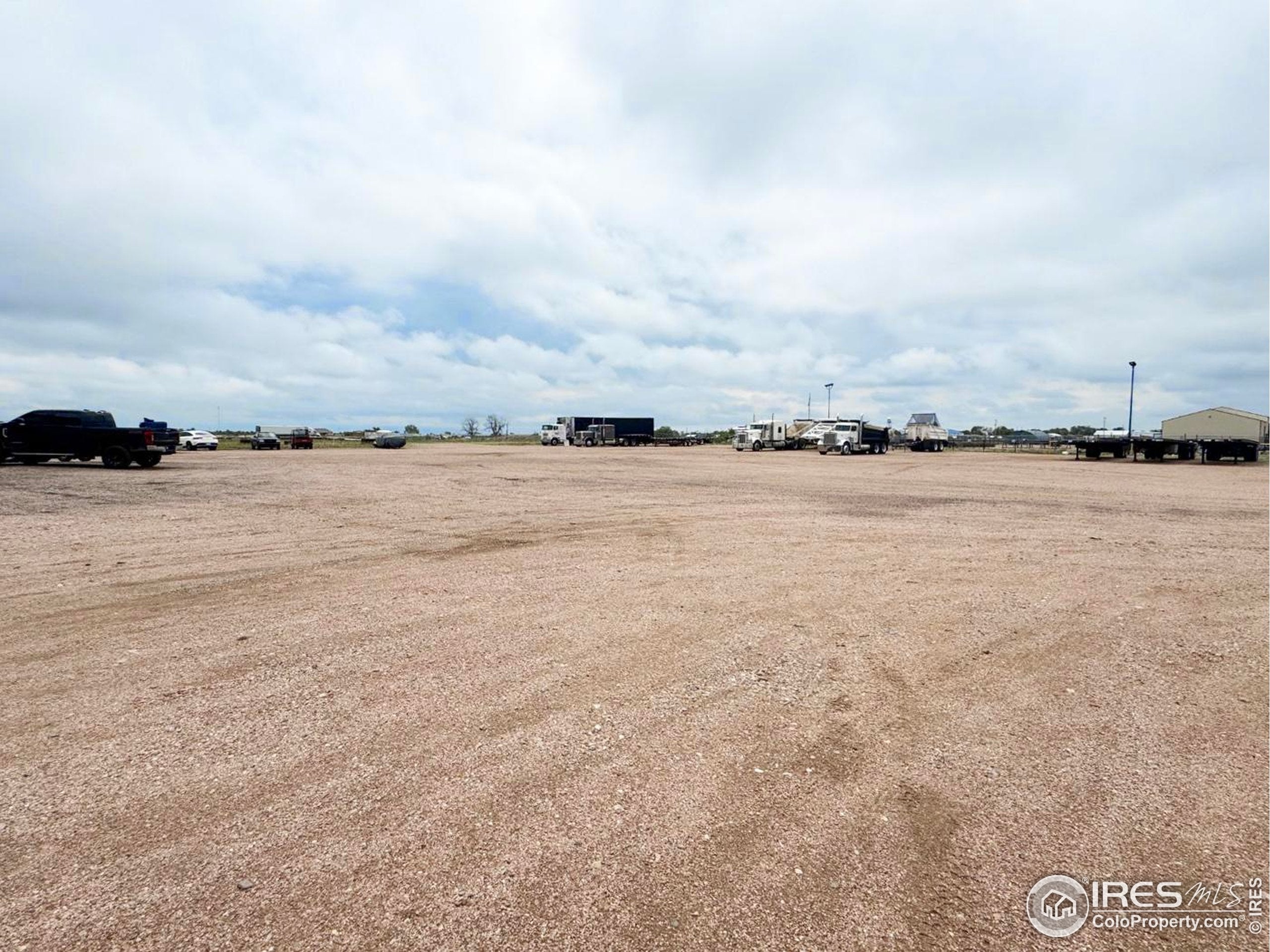 7 Lone Tree Cir — photo