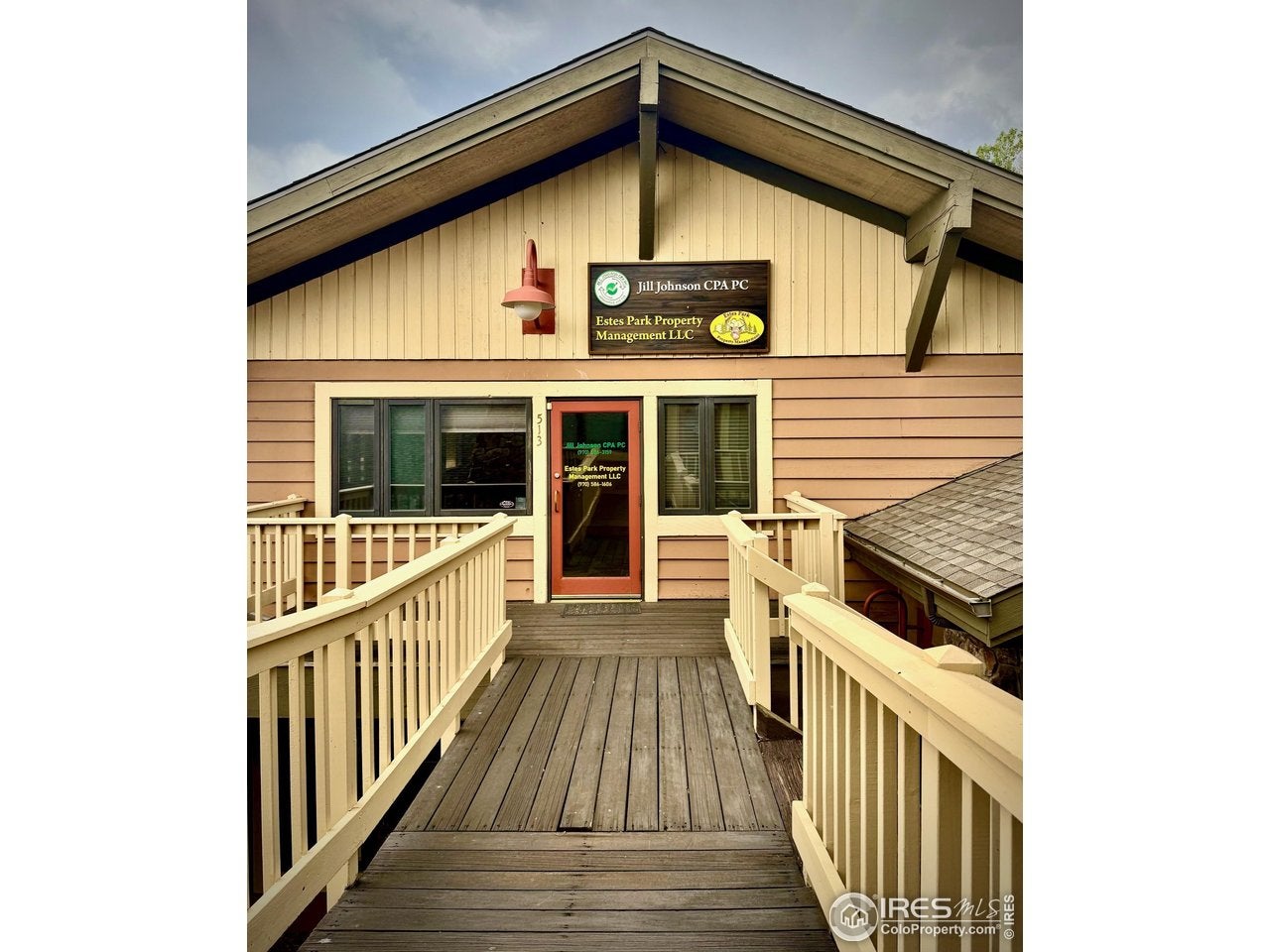 513 Big Thompson Ave 200 — photo