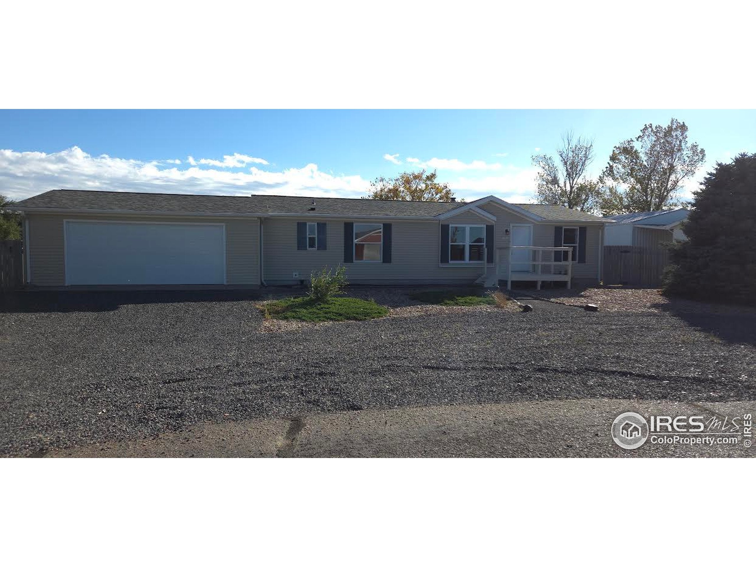 15734 Deerfield St — photo
