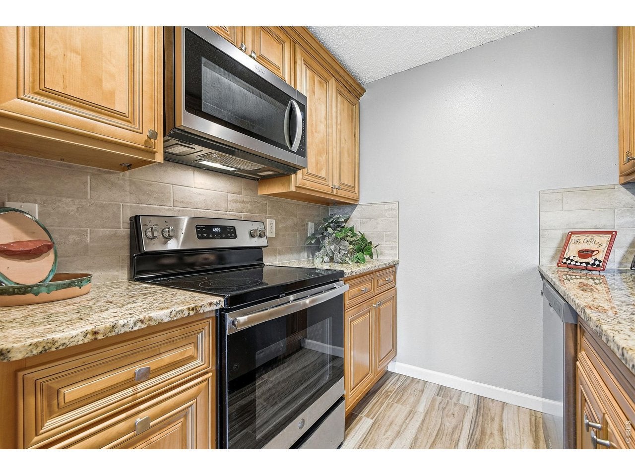 3240 Iris Ave G-205 — photo