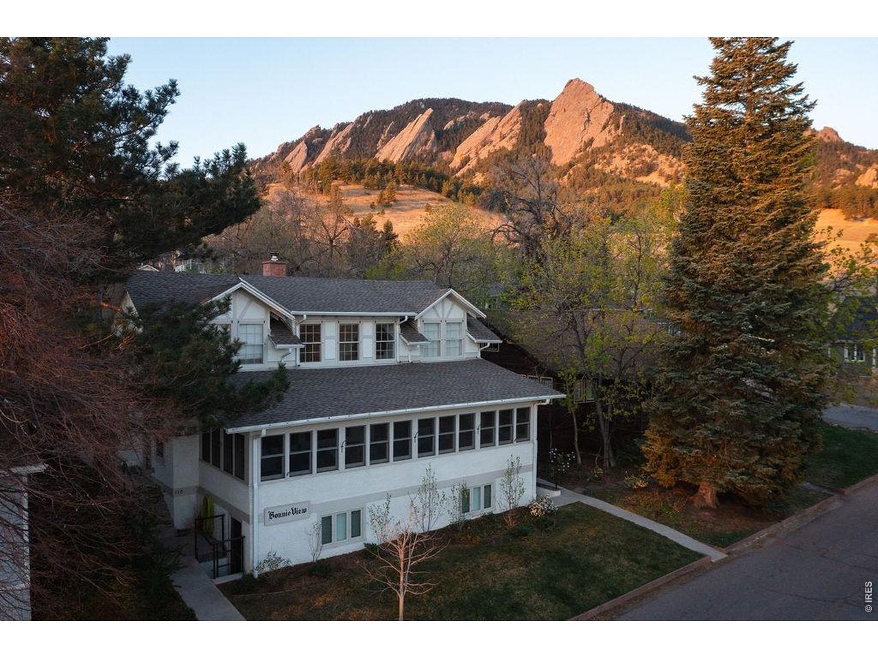 110 Chautauqua Park — photo