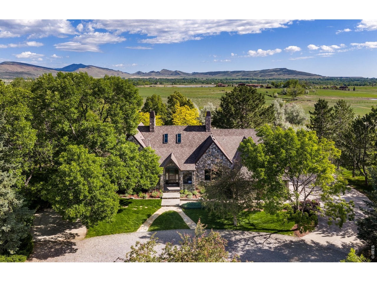 5575 Saint Vrain Rd — photo