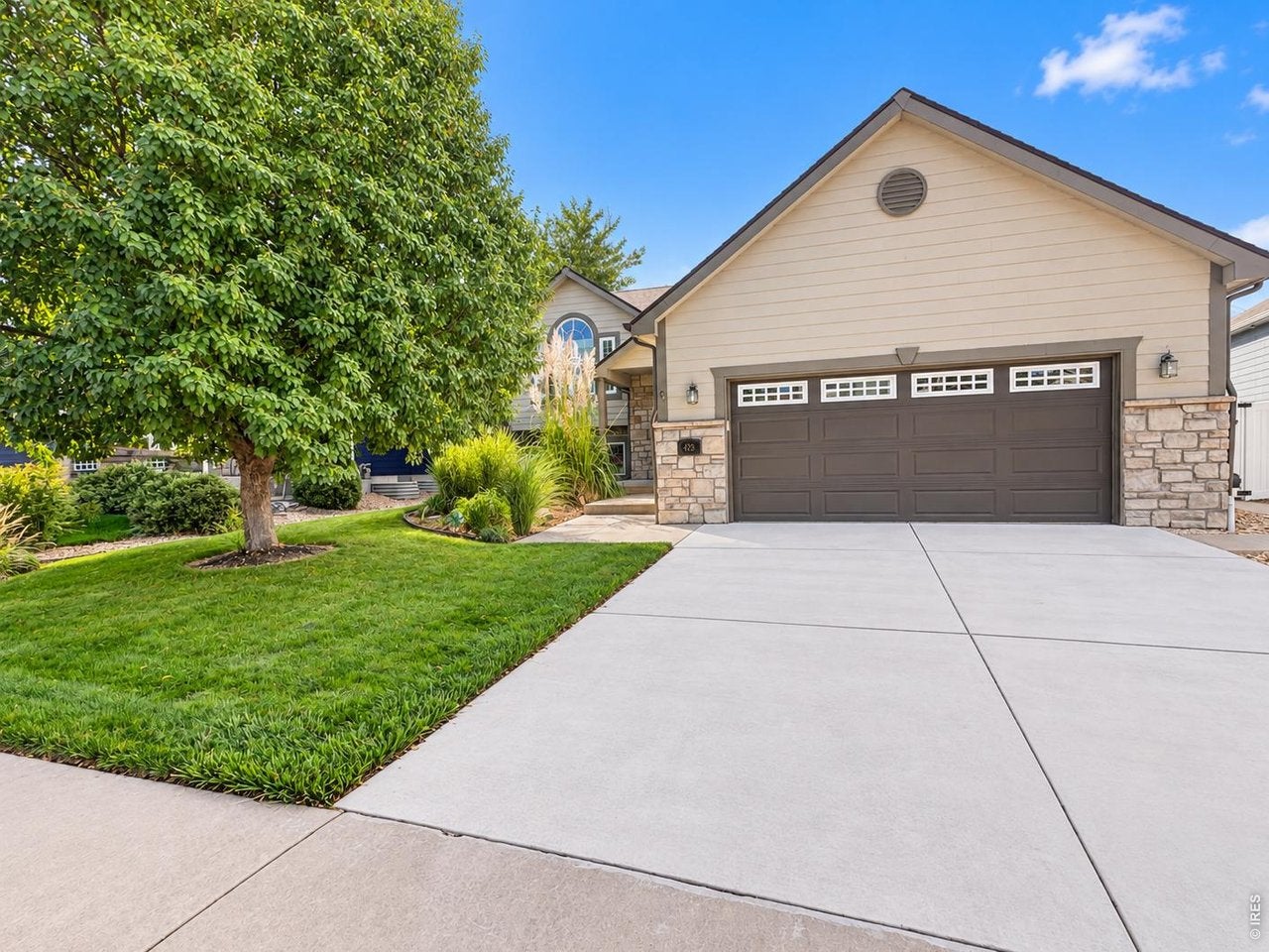 428 Wind River Dr — photo