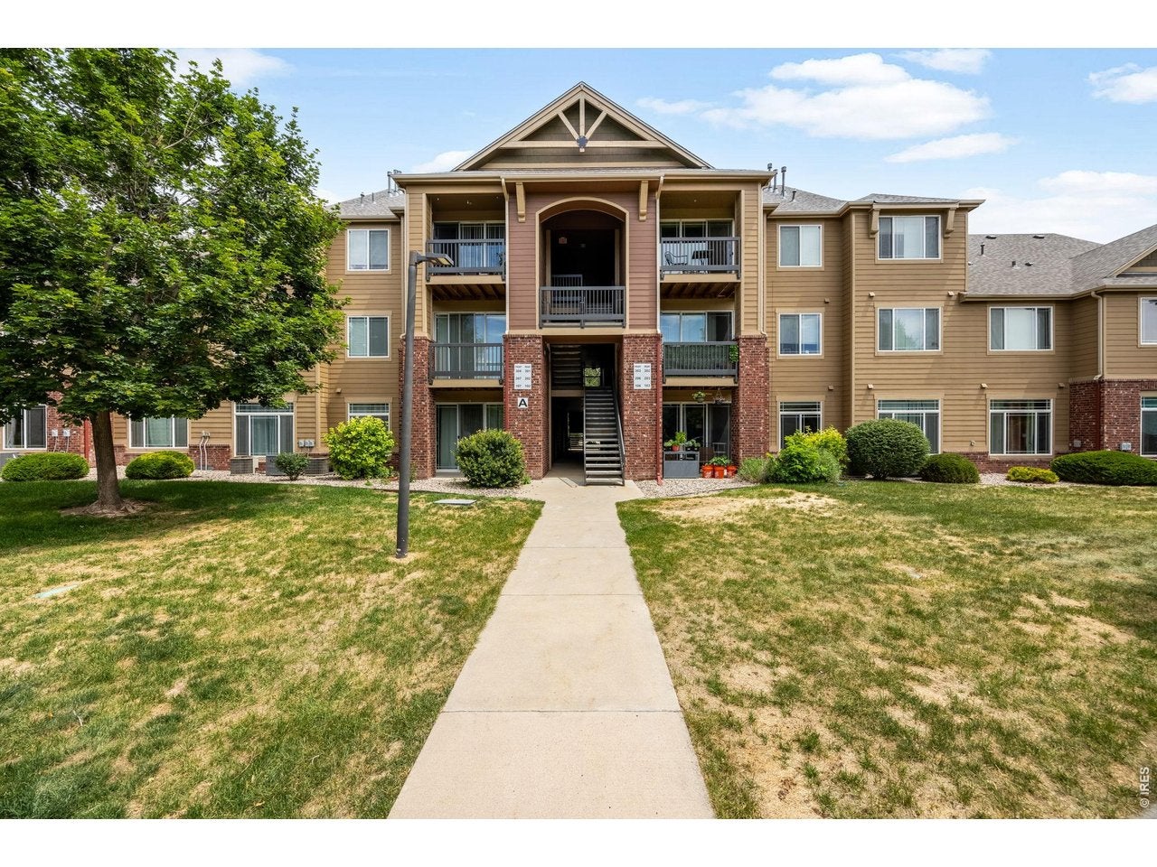 2445 Windrow Dr a-301 — photo