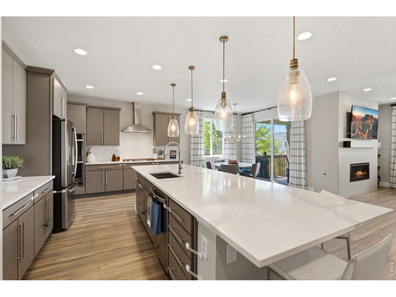 5502 Shady Oaks Dr — photo