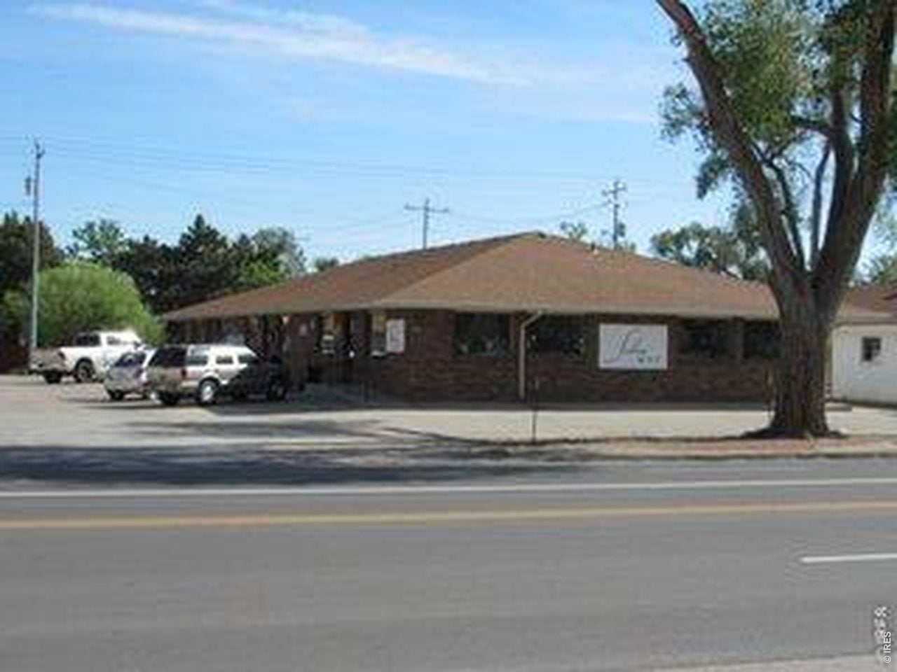617 W Platte Ave — photo