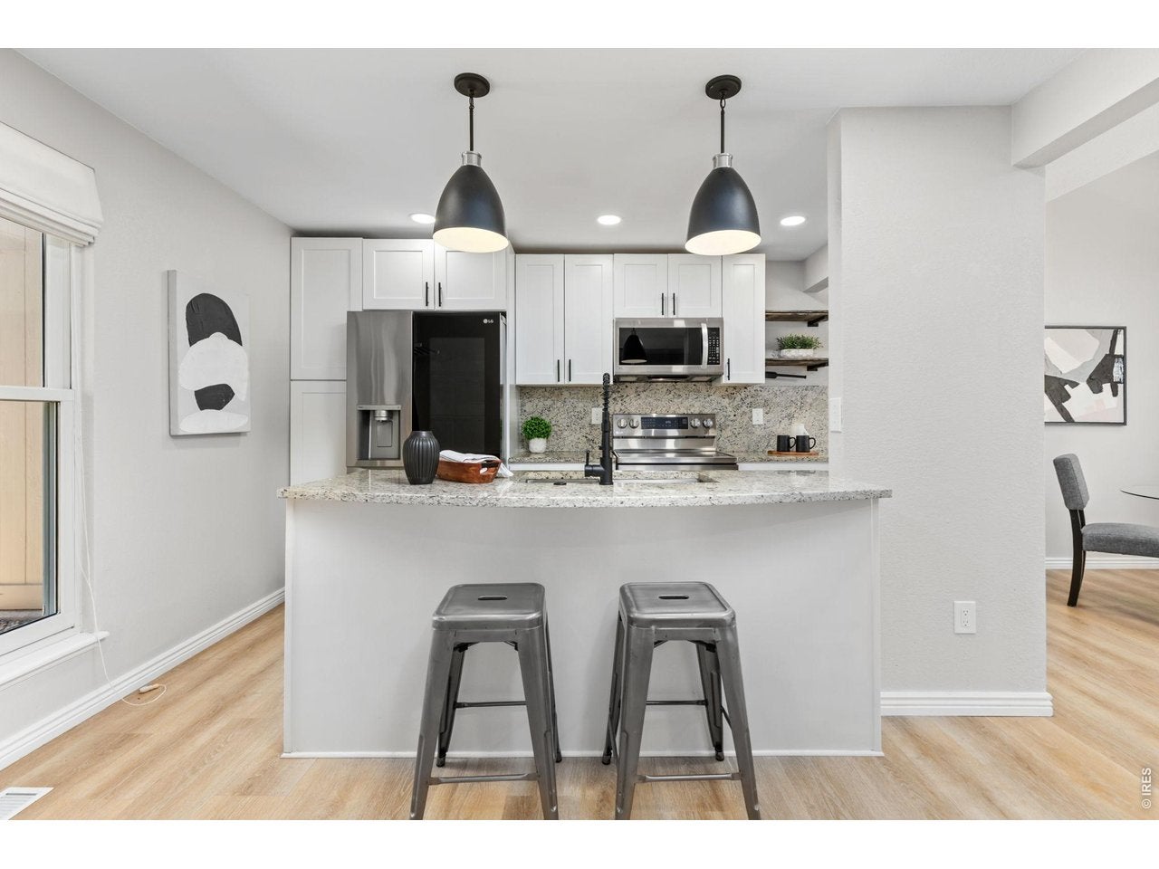 923 Reynolds Farm Ln — photo