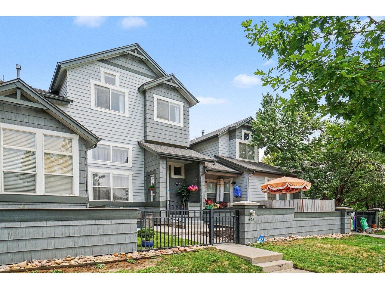 604 Barberry Dr — photo
