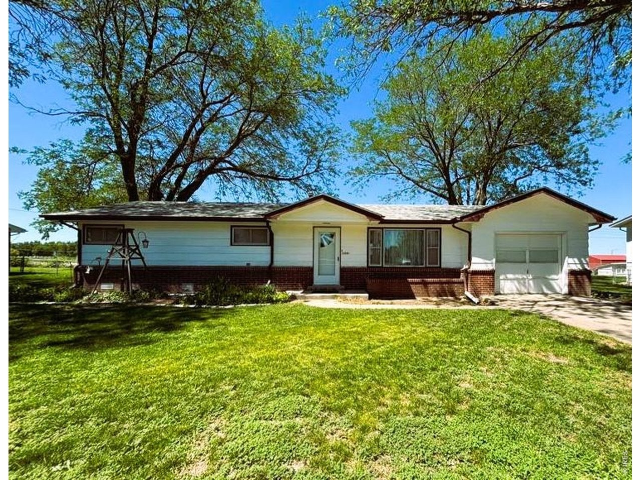 120 Parkview Dr — photo