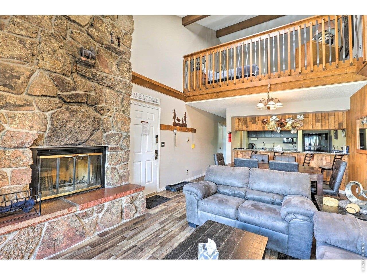 83 County Road 8400 a9 — photo
