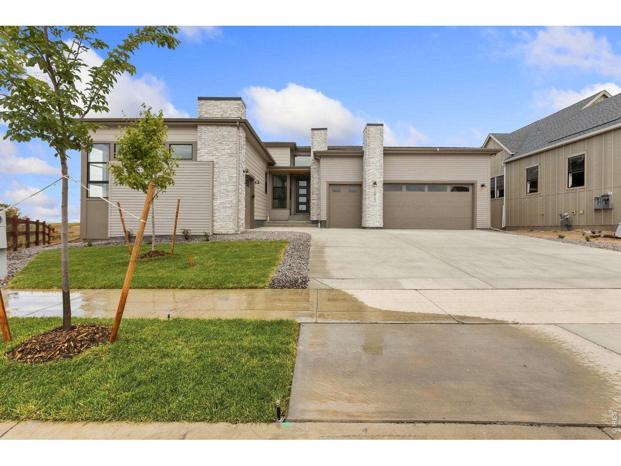 1613 Flourish Ct — photo
