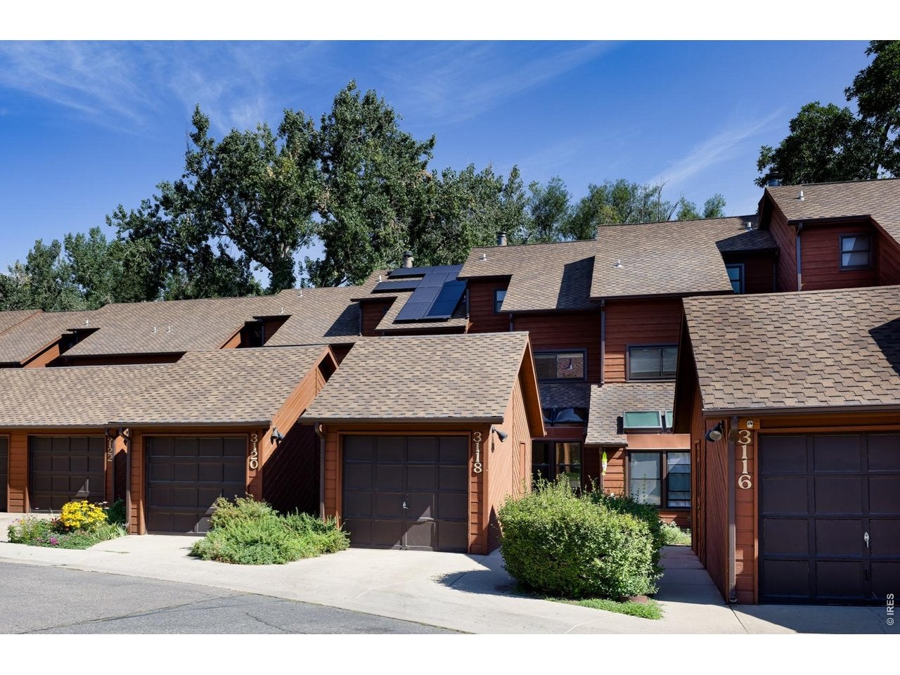 3118 Bell Dr — photo