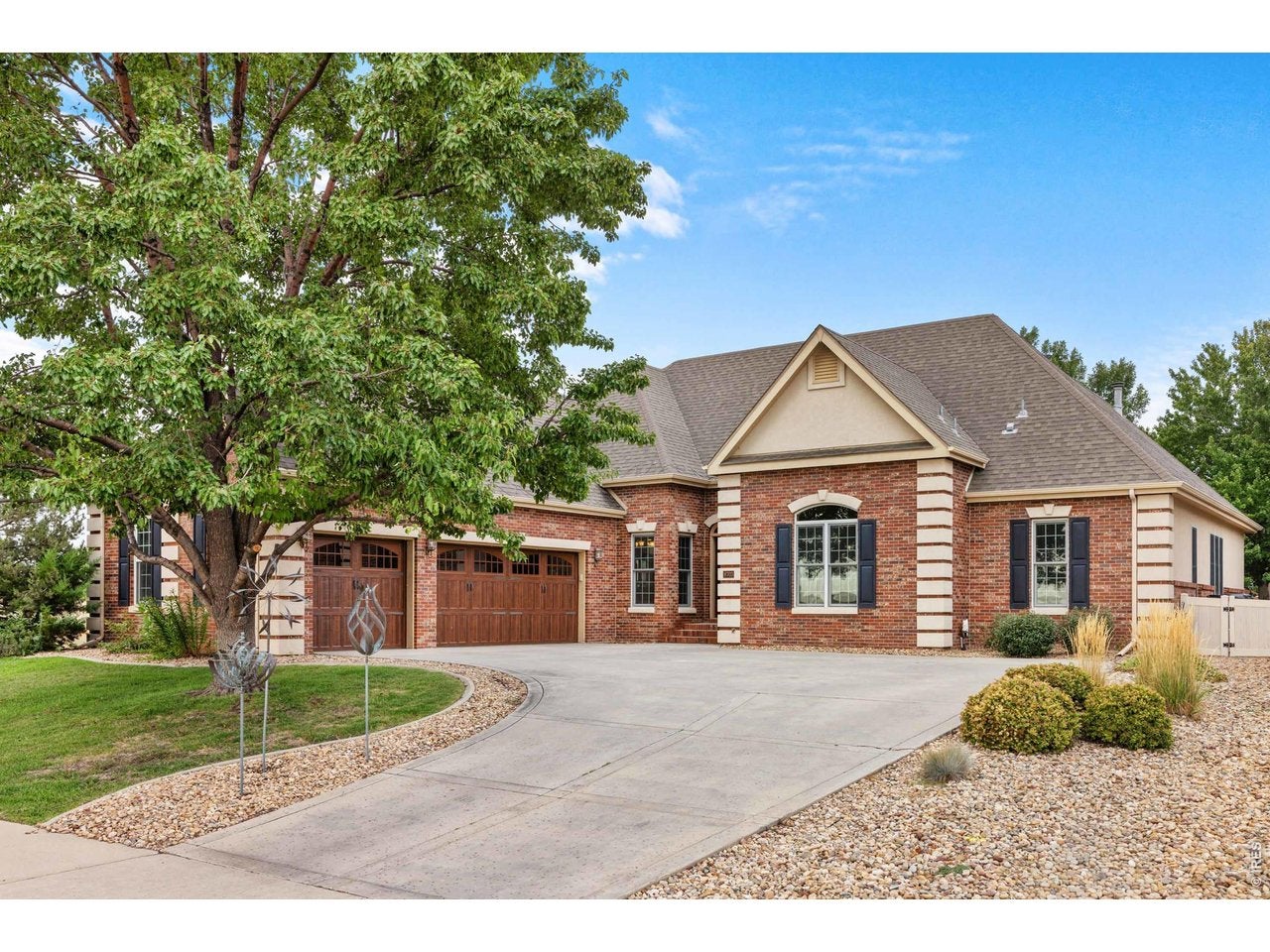 8703 Wild Horse Way — photo