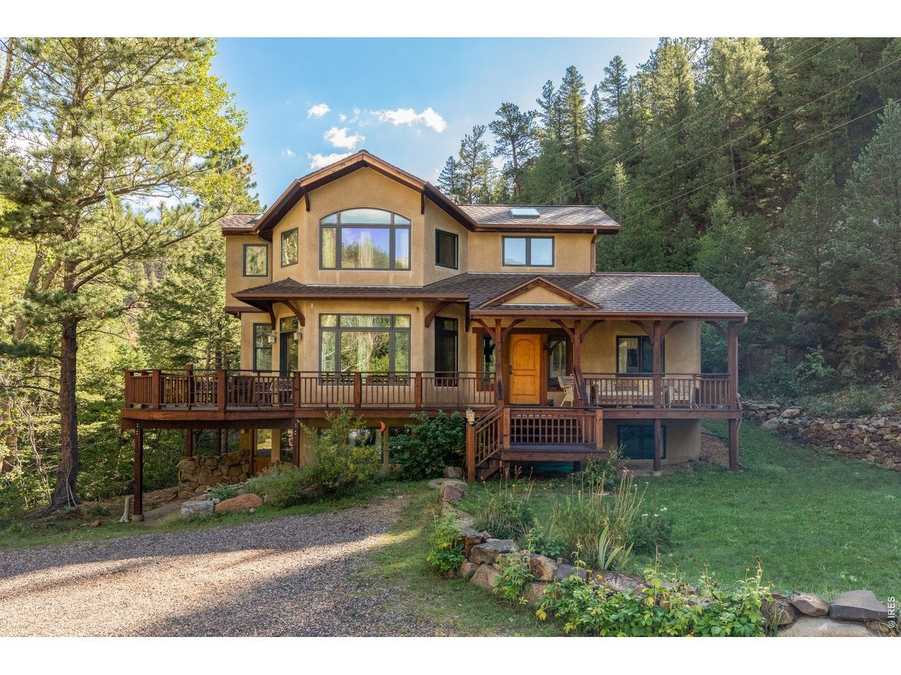 8200 Fourmile Canyon Dr — photo