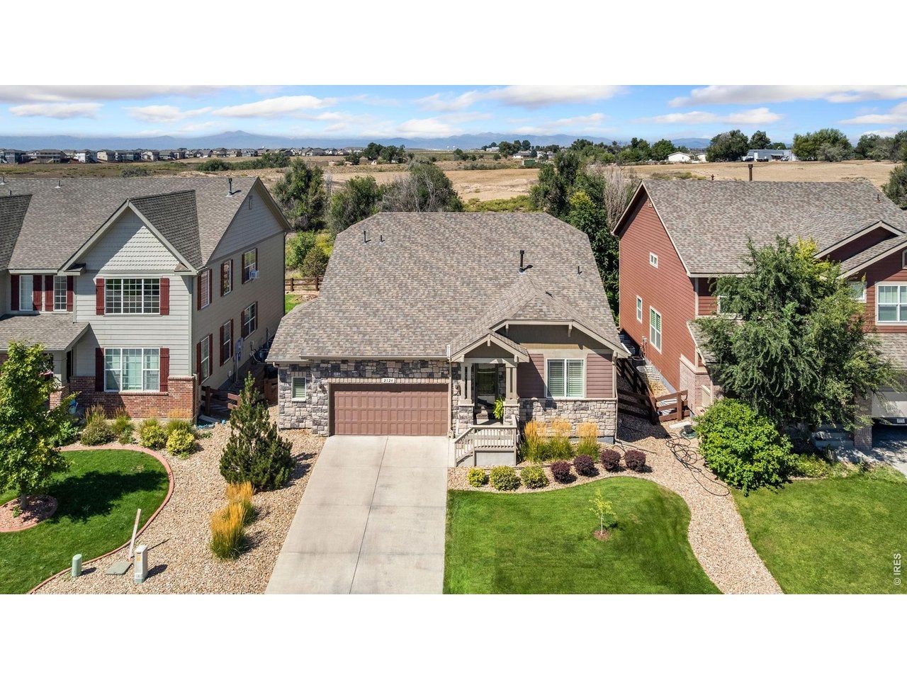 2124 Longfin Ct — photo
