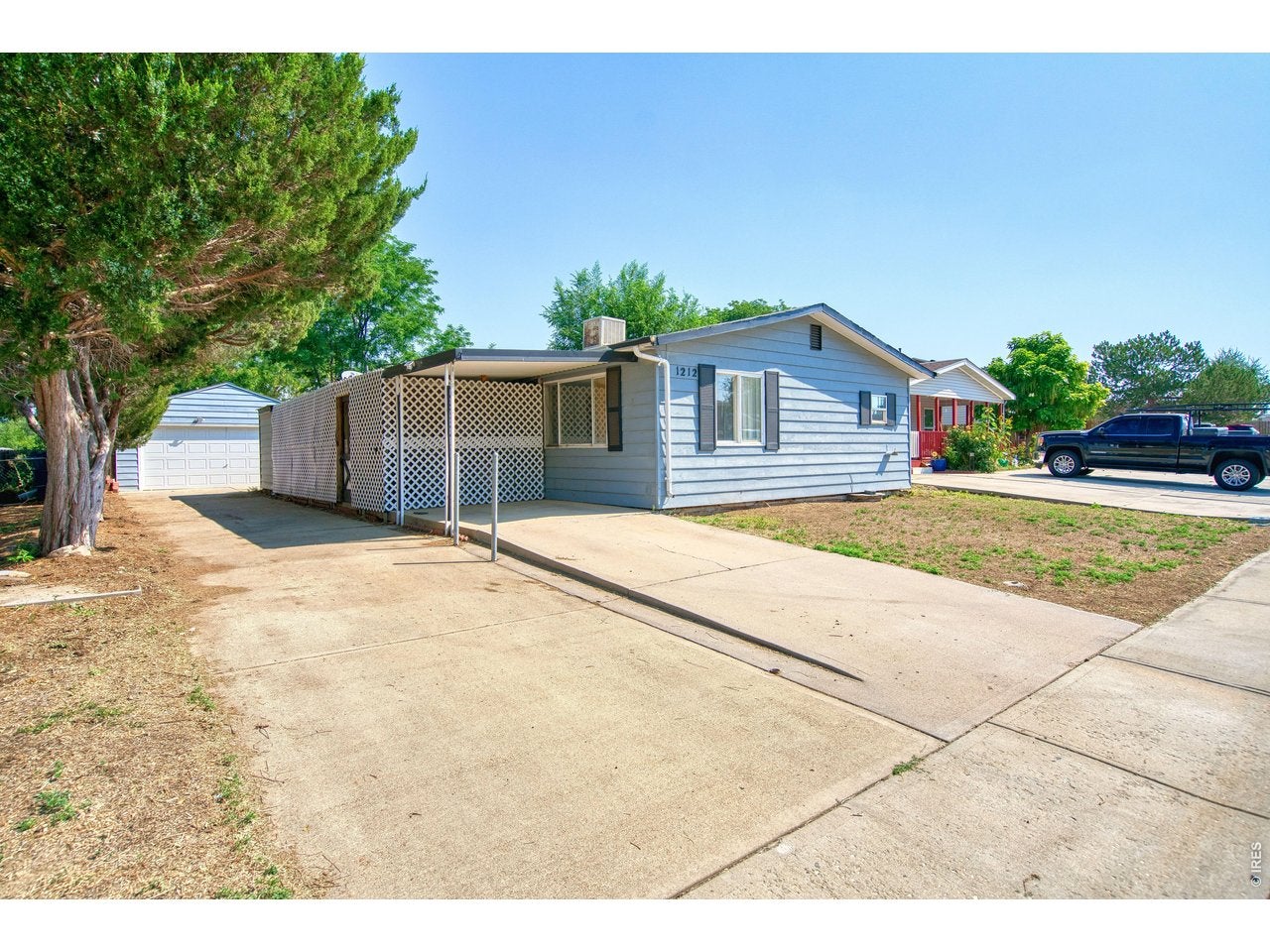 1212 Mackay Ct — photo