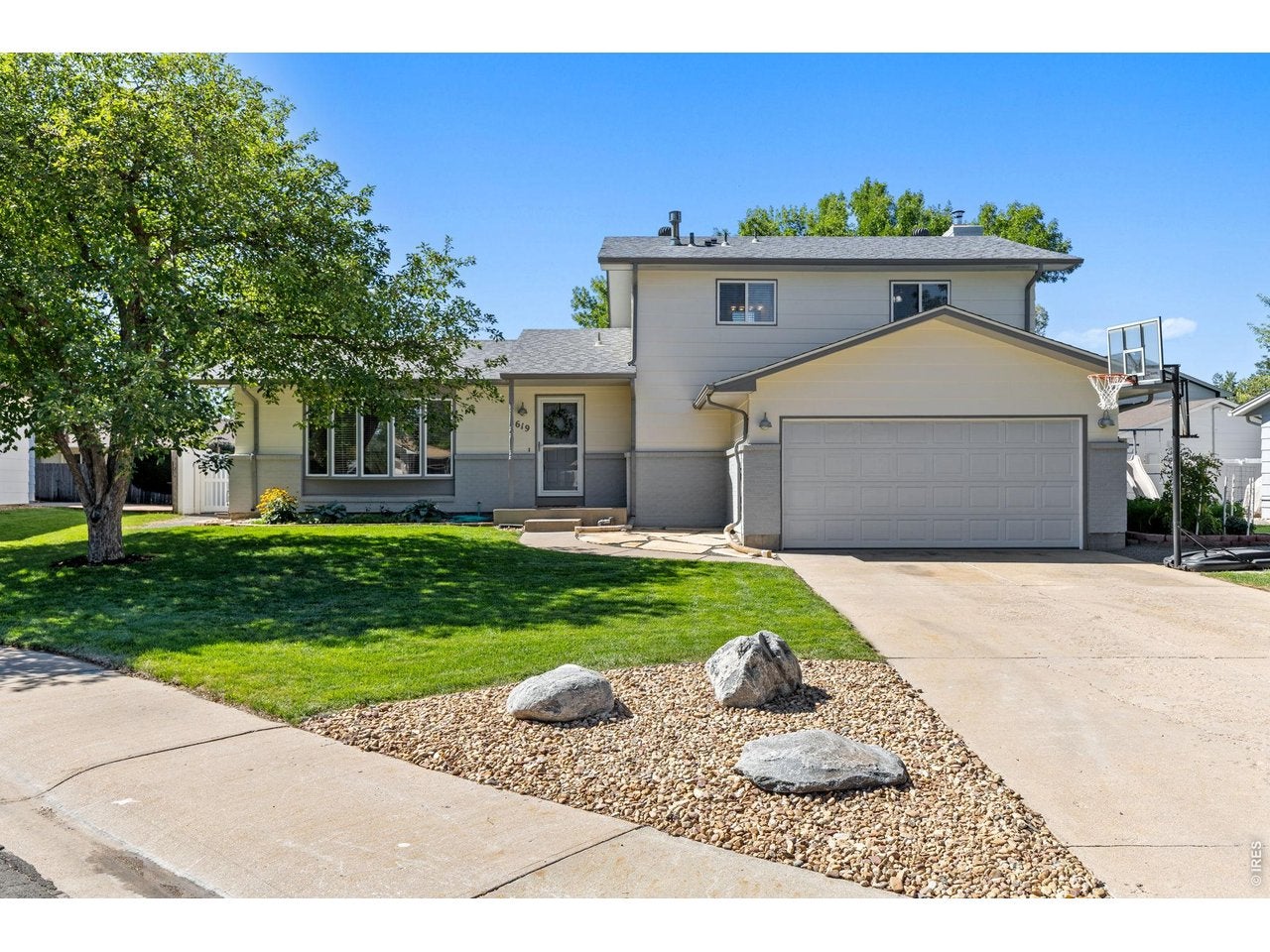 619 Blue Mountain Ct — photo