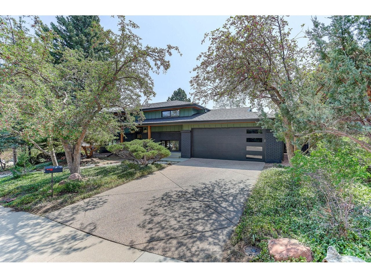 3310 Heidelberg Dr — photo