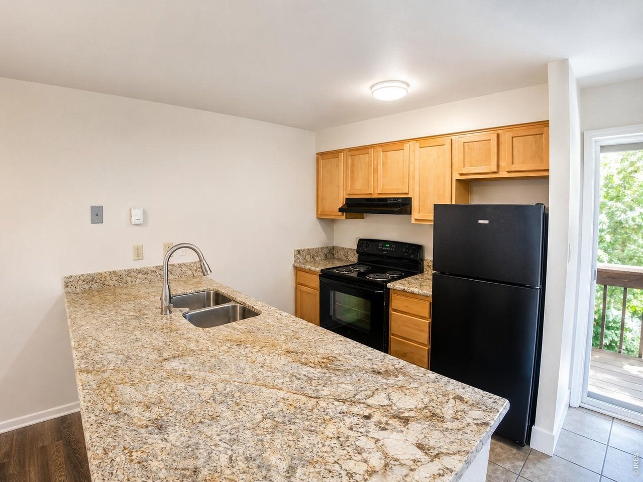 1065 University Ave 115 — photo