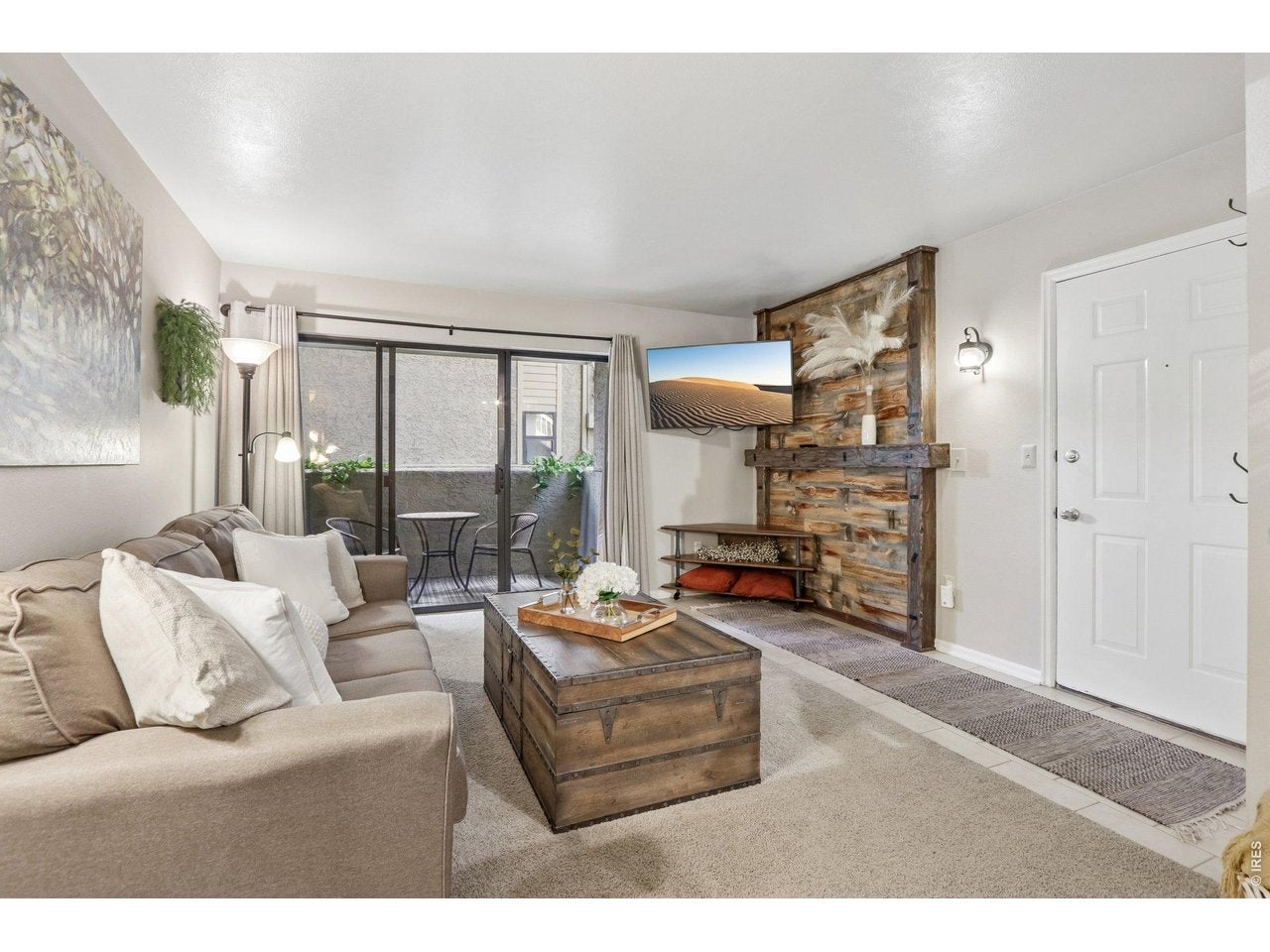 60 S Boulder Cir 6016 — photo