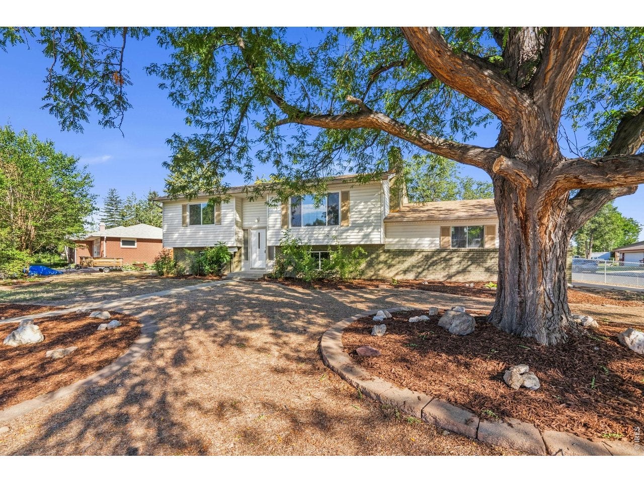 1315 Redwood Dr — photo