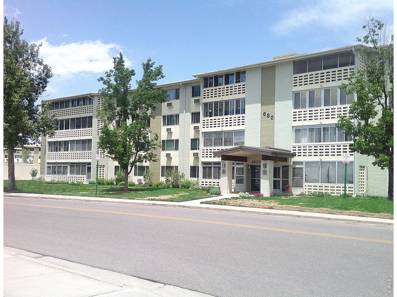 680 S Alton Way 9a — photo