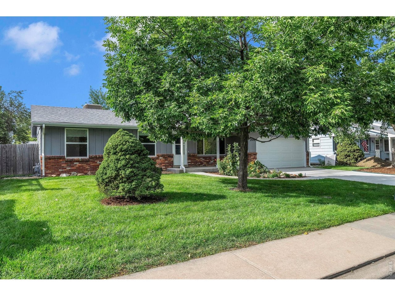 2515 Danbury Dr — photo