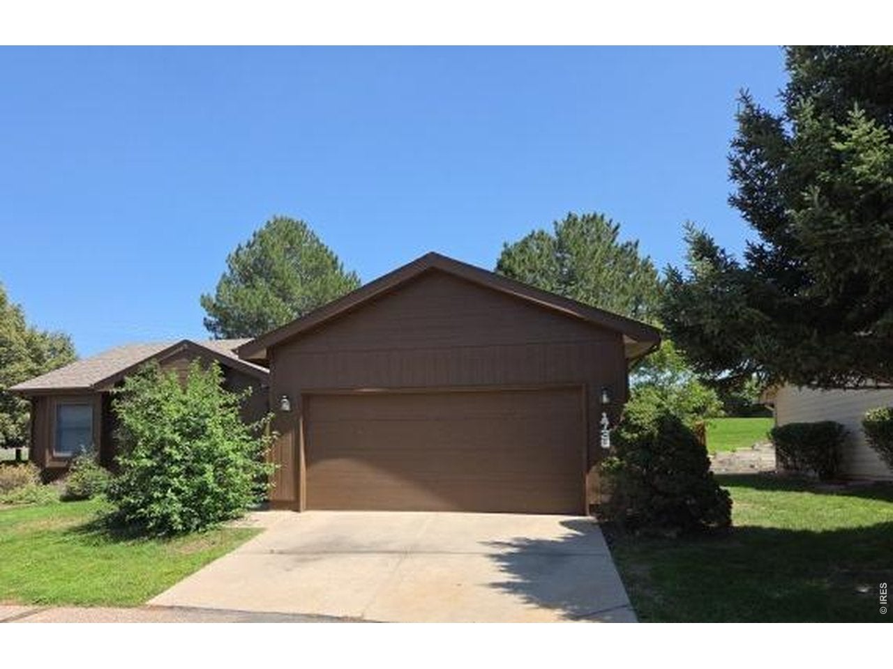 1738 Glen Meadows Dr — photo