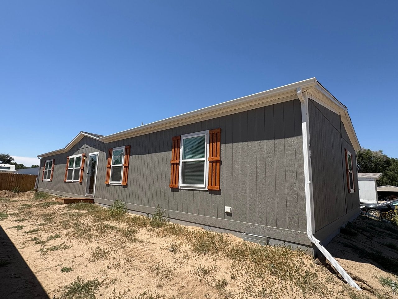 103 Beach Dr — photo