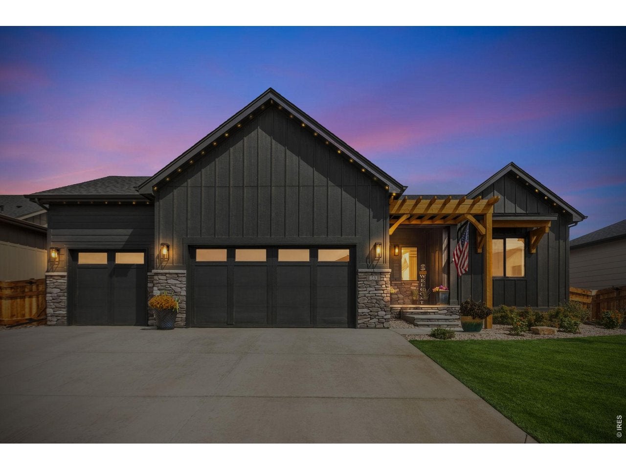 843 Clydesdale Dr — photo