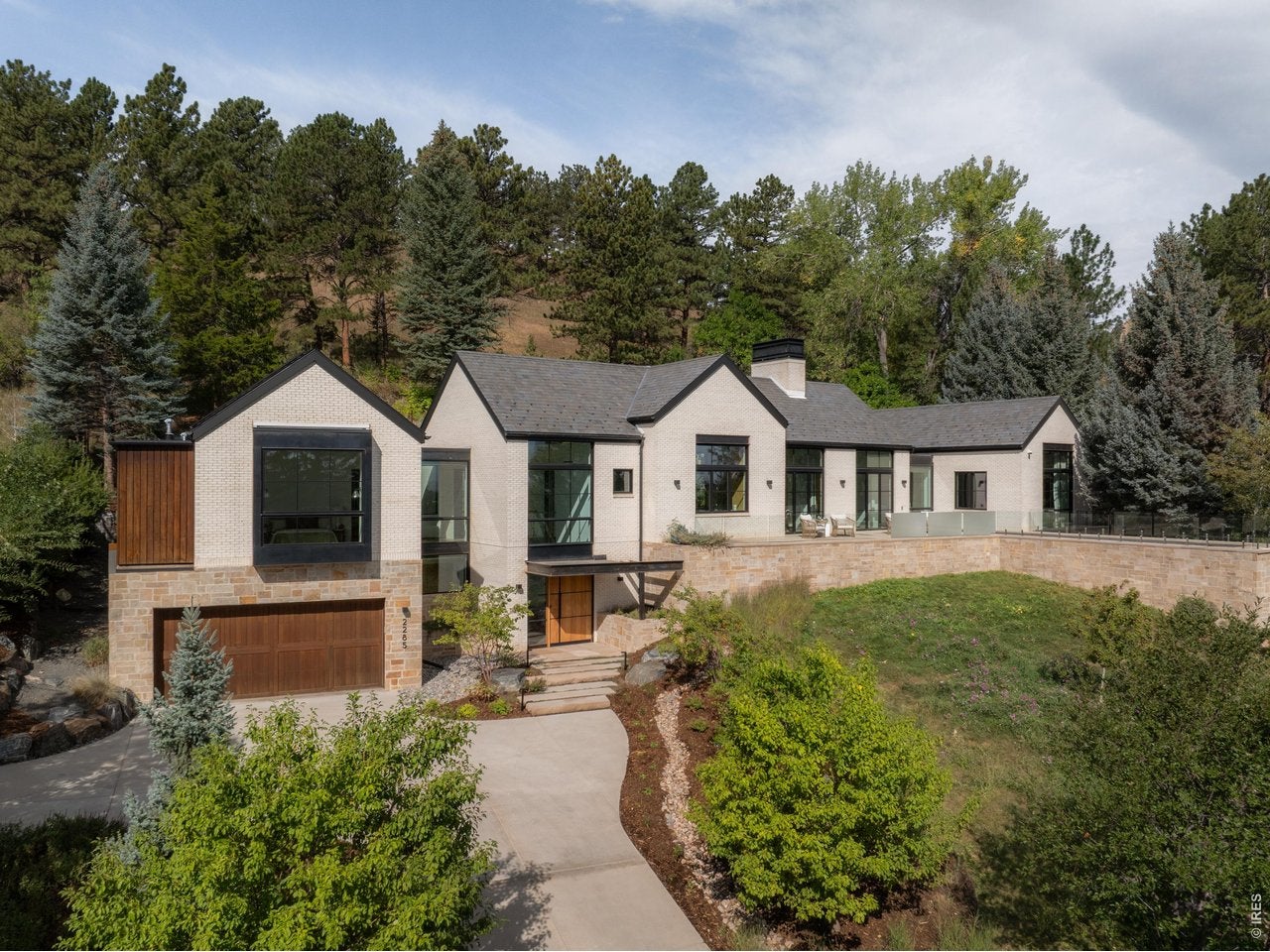 2285 Knollwood Dr — photo
