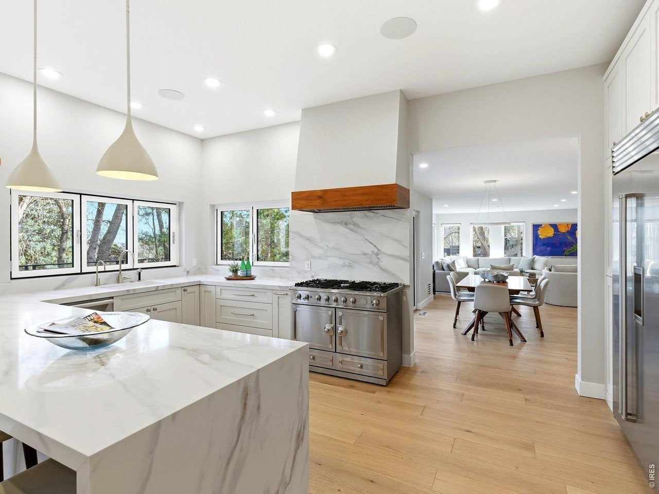 3716 Wonderland Hill Ave — photo