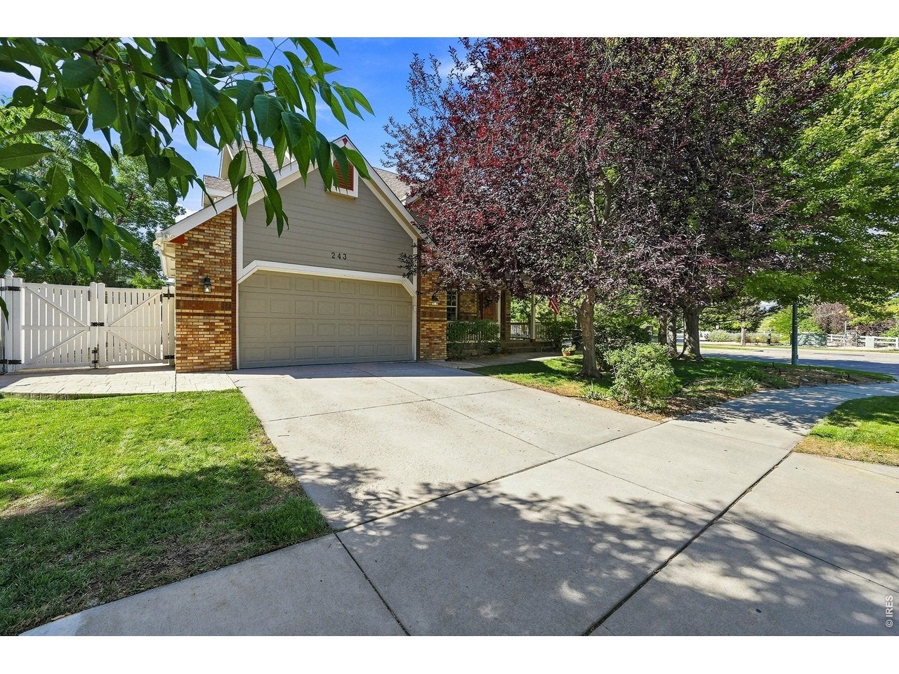 243 Cattail Bay — photo
