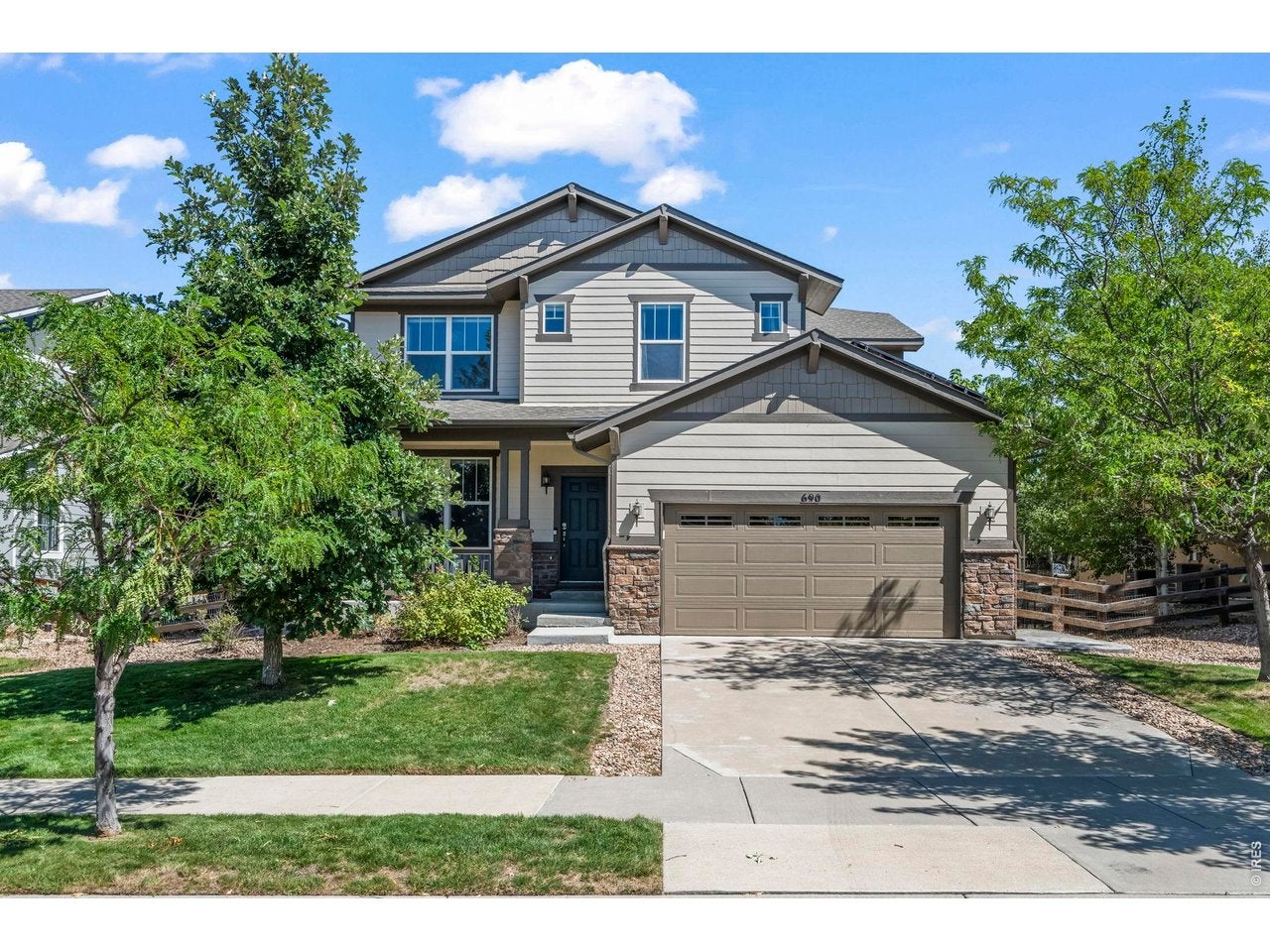 690 Fossil Bed Cir — photo