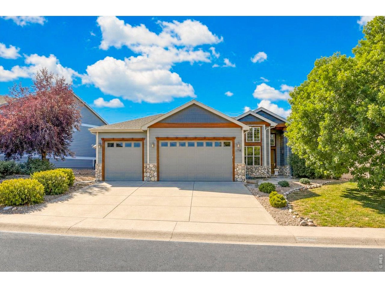 1756 Green River Dr — photo
