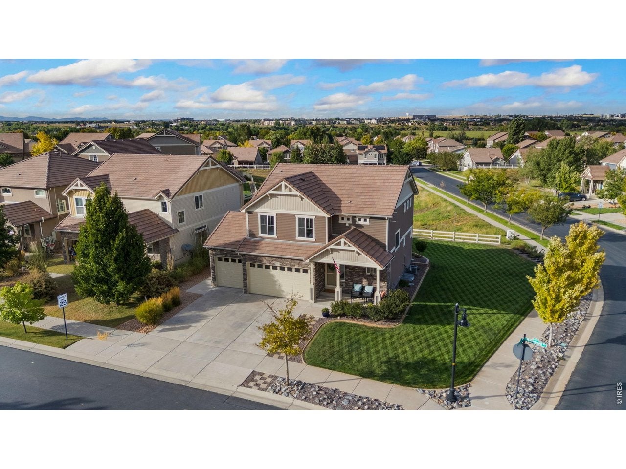 3413 Maplewood Ln — photo