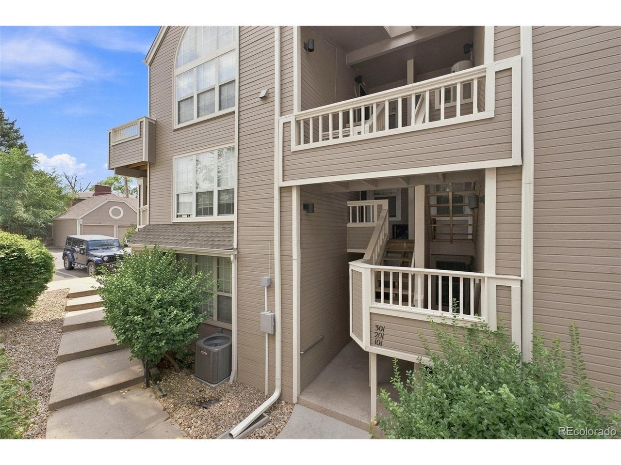 5715 W Atlantic Pl 101 — photo