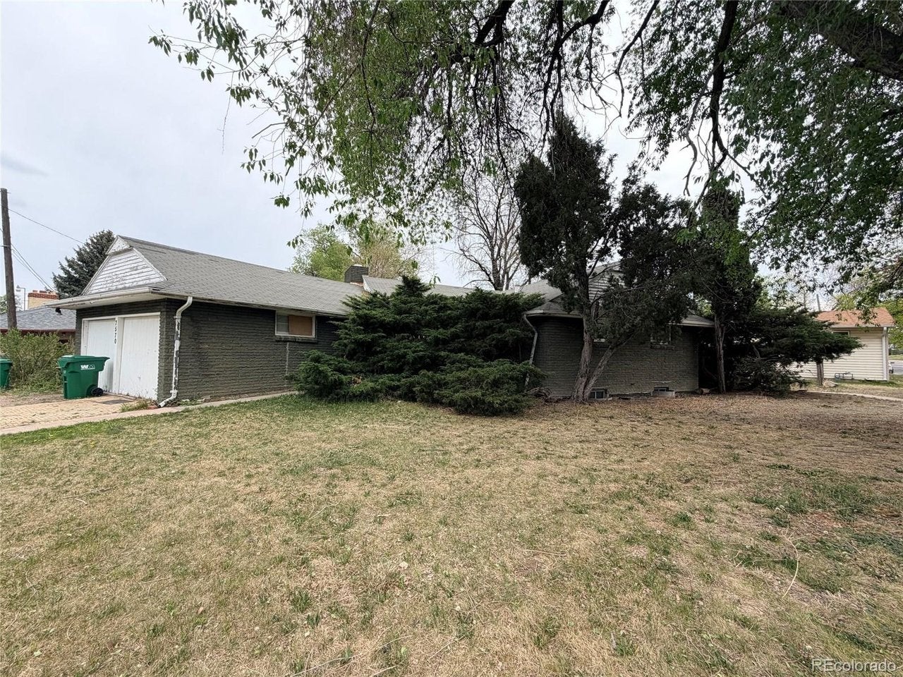 7570 Pikeview Ct — photo