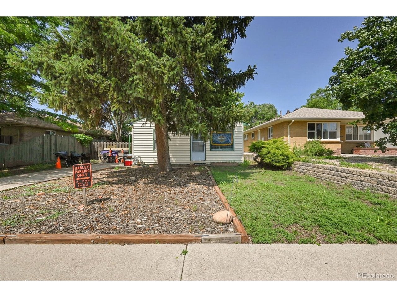735 S Krameria St — photo