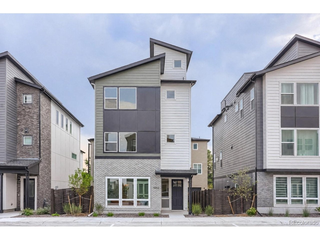 11002 E Hinsdale Cir — photo
