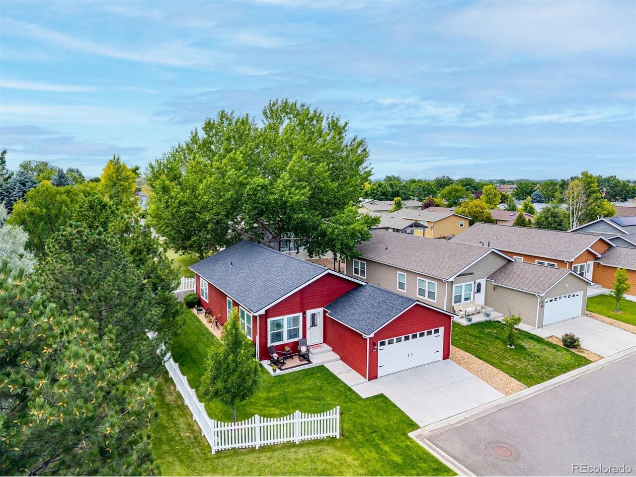 7870 Cattail Grn 122 — photo