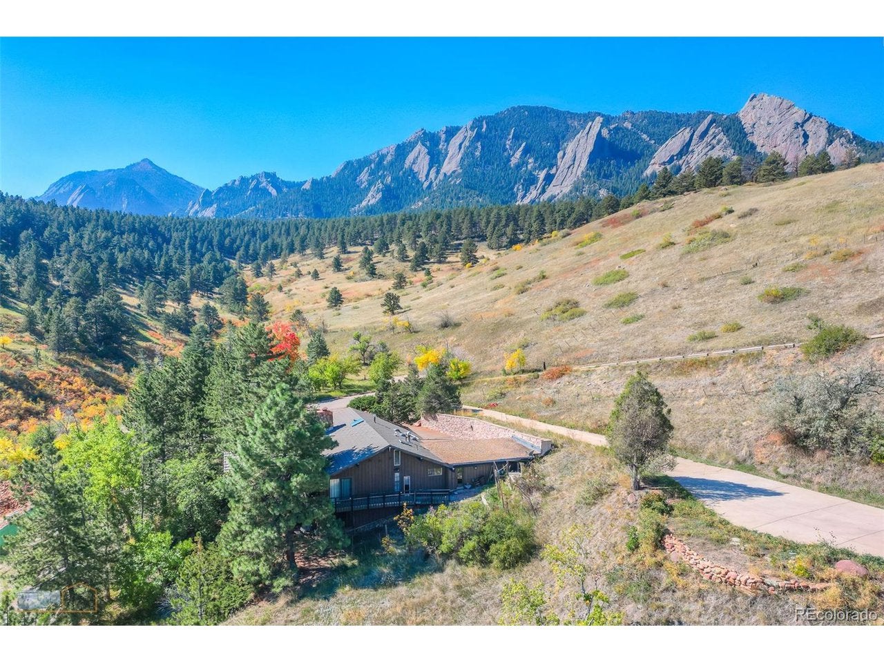 105 Bellevue Dr — photo