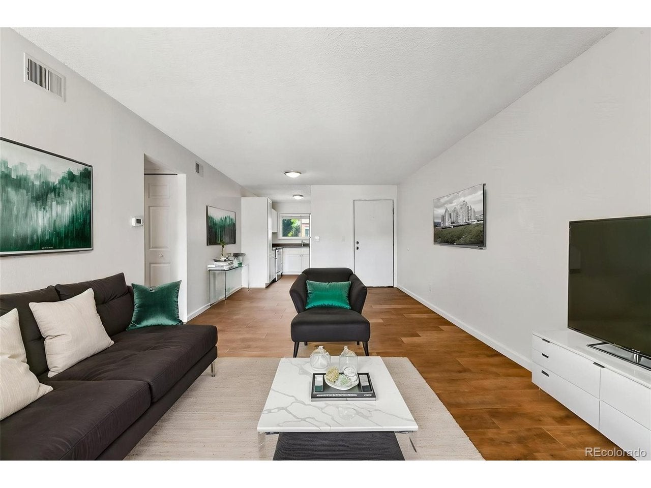 443 Wright St 209 — photo